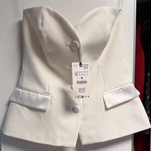 Elegant White Strapless Top